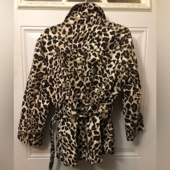 Adorable leopard print jacket size small - Picture 2 of 3